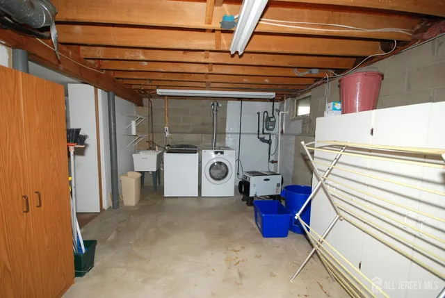 $3,300 | 7 Gardenia Court, Sayreville, NJ 08872