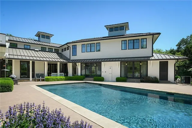 $3,100,000 | 10625 West 192nd Place, Overland Park, KS 66083