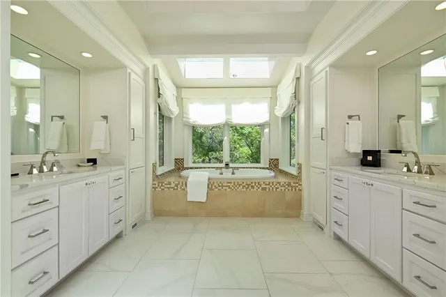 $3,100,000 | 10625 West 192nd Place, Overland Park, KS 66083