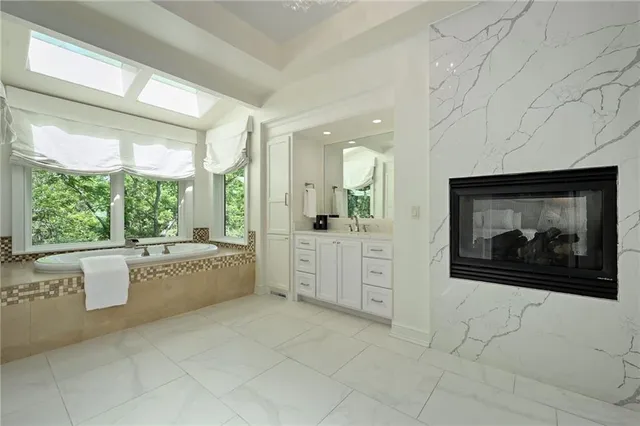 $3,100,000 | 10625 West 192nd Place, Overland Park, KS 66083