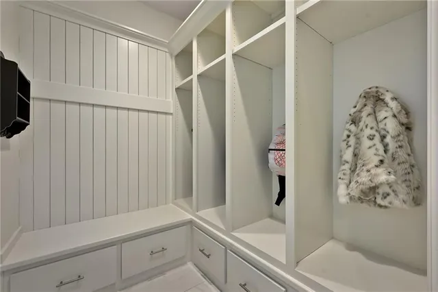 $3,100,000 | 10625 West 192nd Place, Overland Park, KS 66083