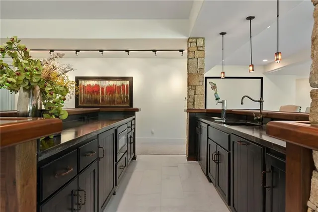 $3,100,000 | 10625 West 192nd Place, Overland Park, KS 66083