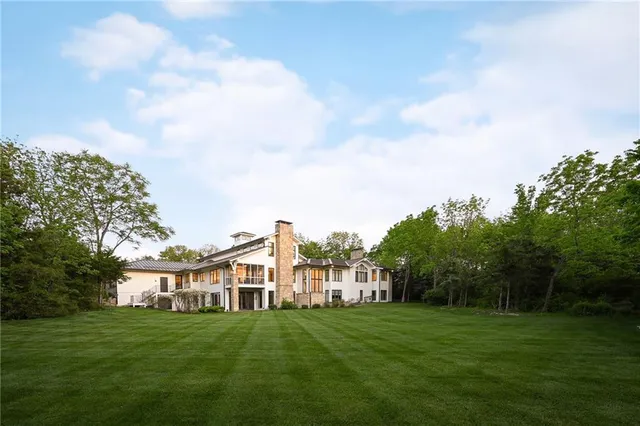 $3,100,000 | 10625 West 192nd Place, Overland Park, KS 66083