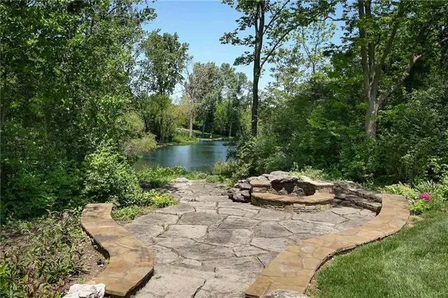 $3,100,000 | 10625 West 192nd Place, Overland Park, KS 66083