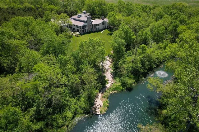 $3,100,000 | 10625 West 192nd Place, Overland Park, KS 66083