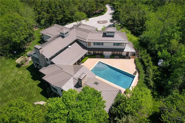 $3,100,000 | 10625 West 192nd Place, Overland Park, KS 66083