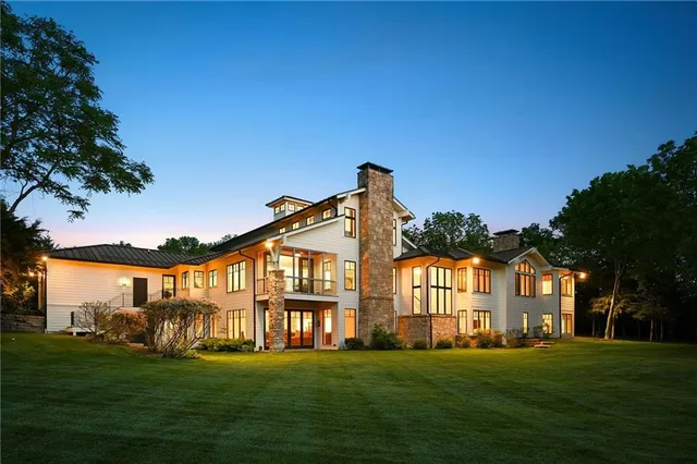 $3,100,000 | 10625 West 192nd Place, Overland Park, KS 66083