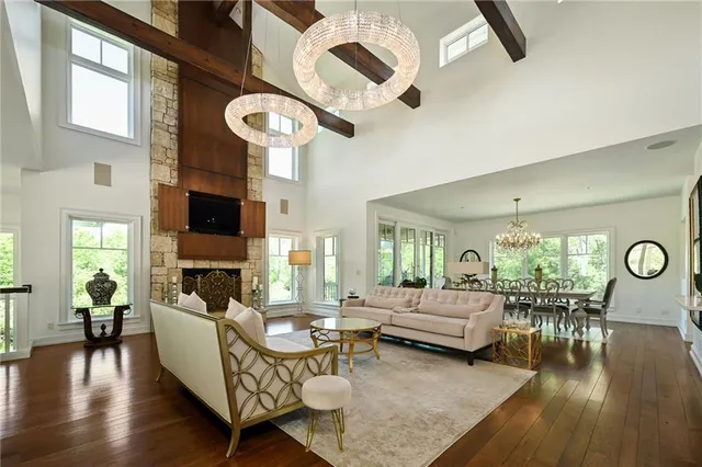 $3,100,000 | 10625 West 192nd Place, Overland Park, KS 66083