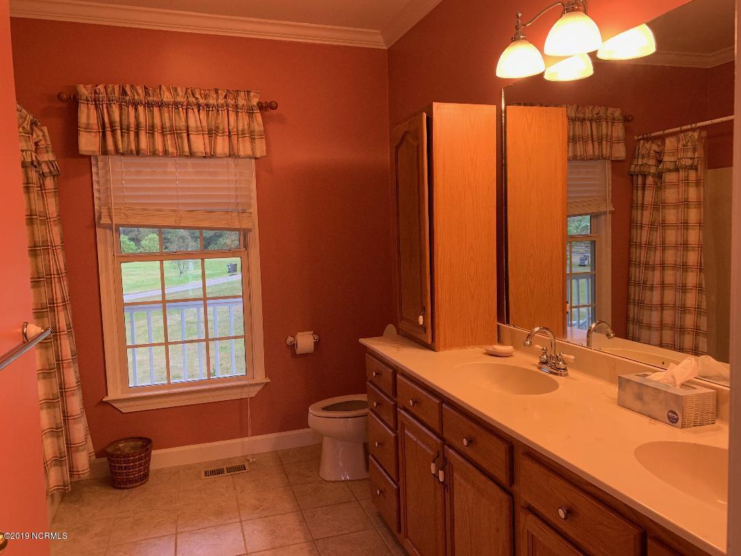 36 Old Lupton Road Merritt, NC 28556 - Photo 12 of 17 Master bathroom