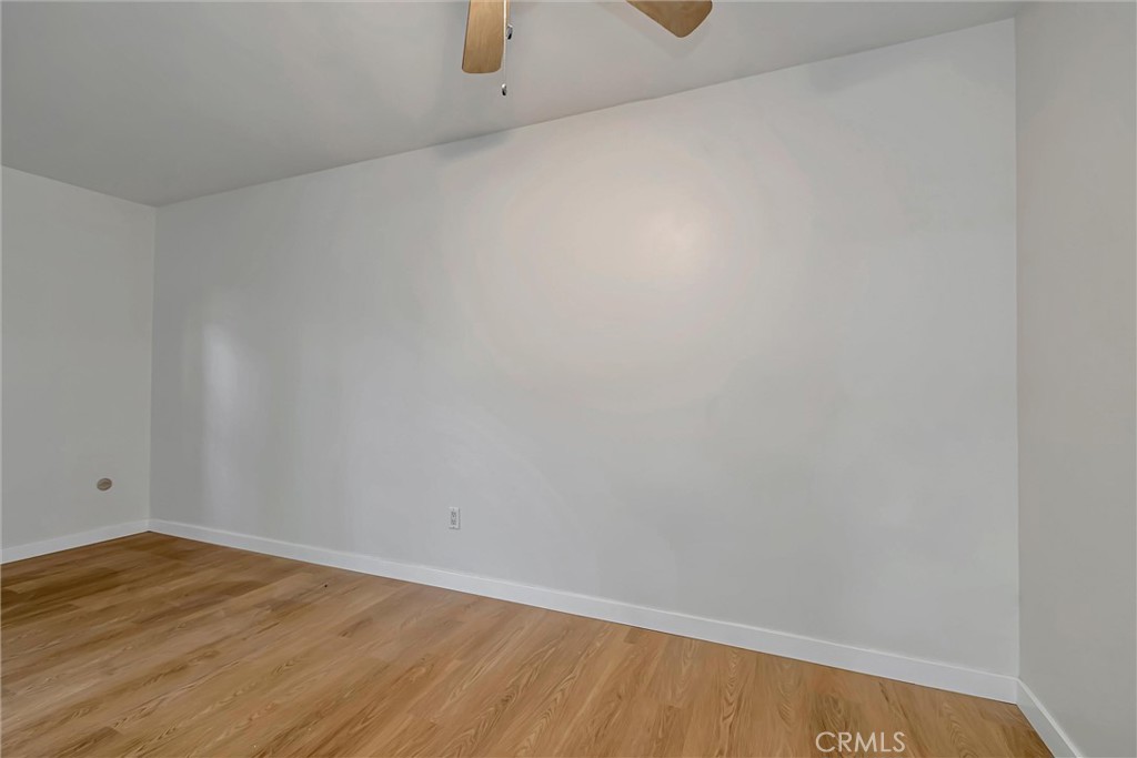 7304 Corbin Avenue, Unit J Reseda, CA 91335 - Photo 13 of 34