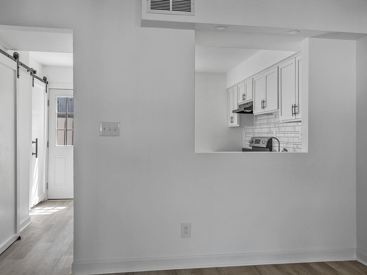 1434 Dover Road, Unit C Spartanburg, SC 29301 - Photo 10 of 26 Gallery Image 10