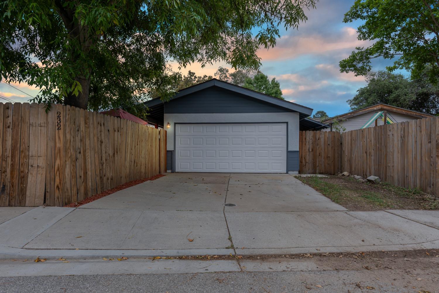 232 Prospect Street Oak View, CA 93022 - Photo 2 of 33 a view of backyard of house