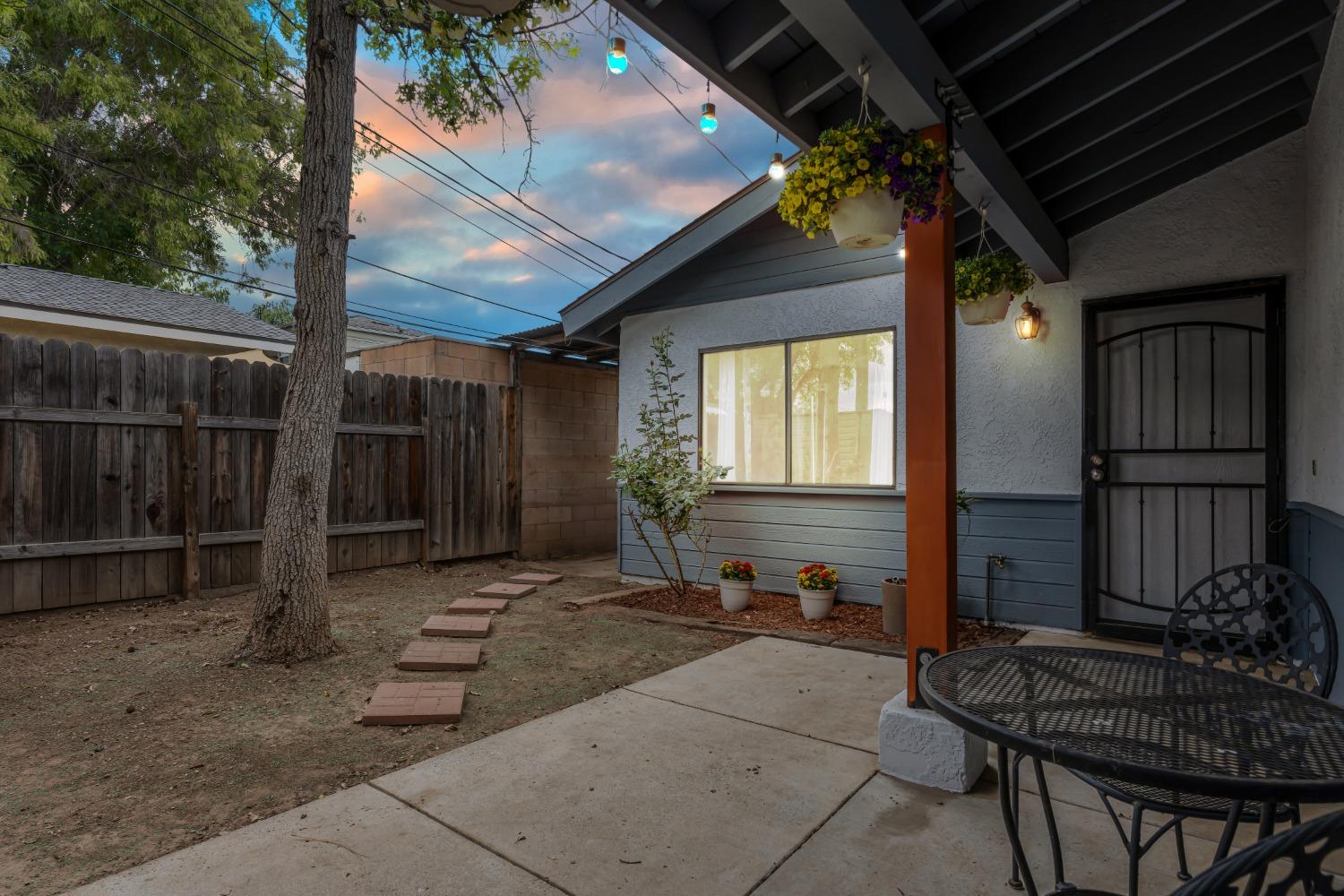232 Prospect Street Oak View, CA 93022 - Photo 3 of 33 a backyard of a house with seating space