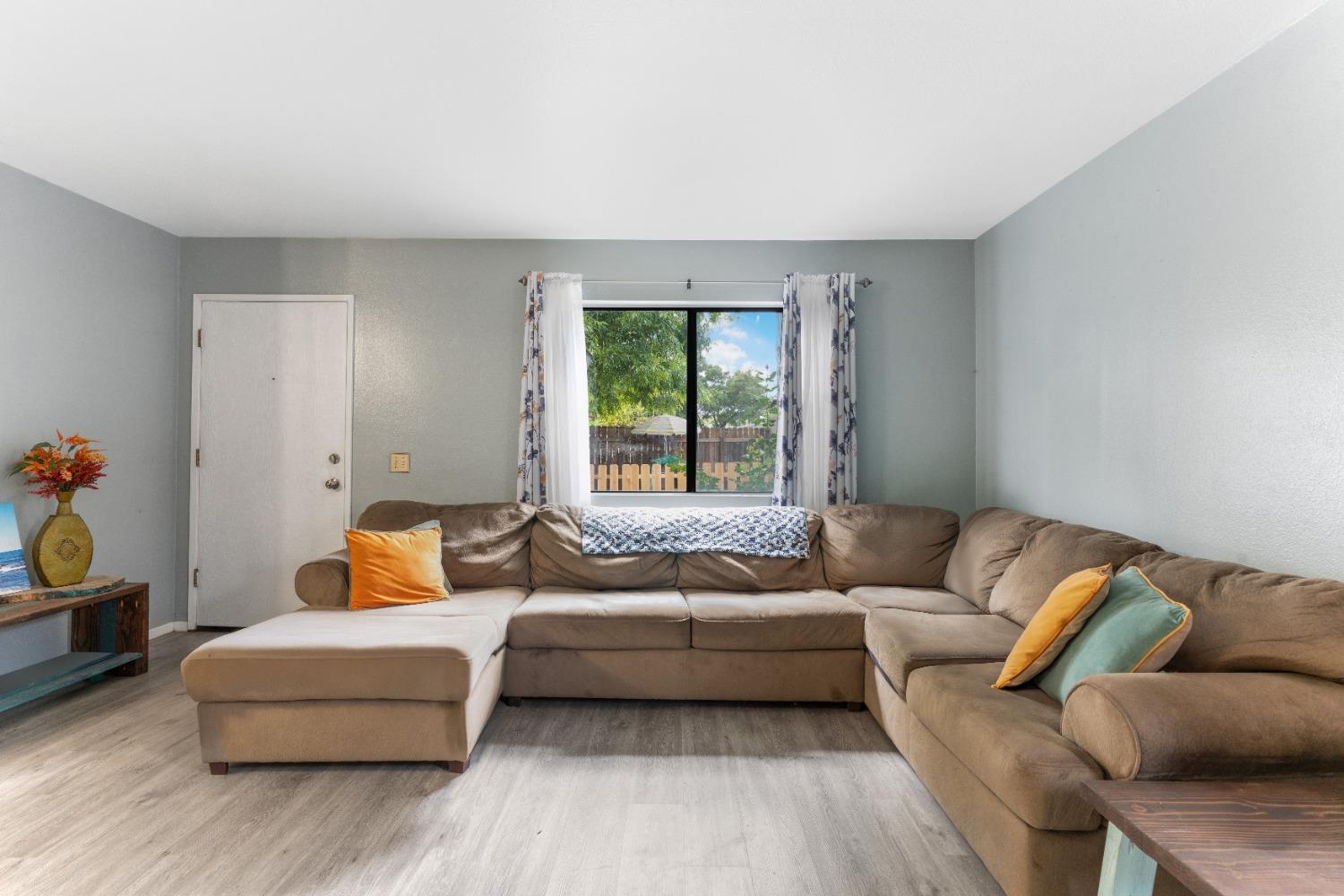 232 Prospect Street Oak View, CA 93022 - Photo 6 of 33 a living room with furniture and a large window