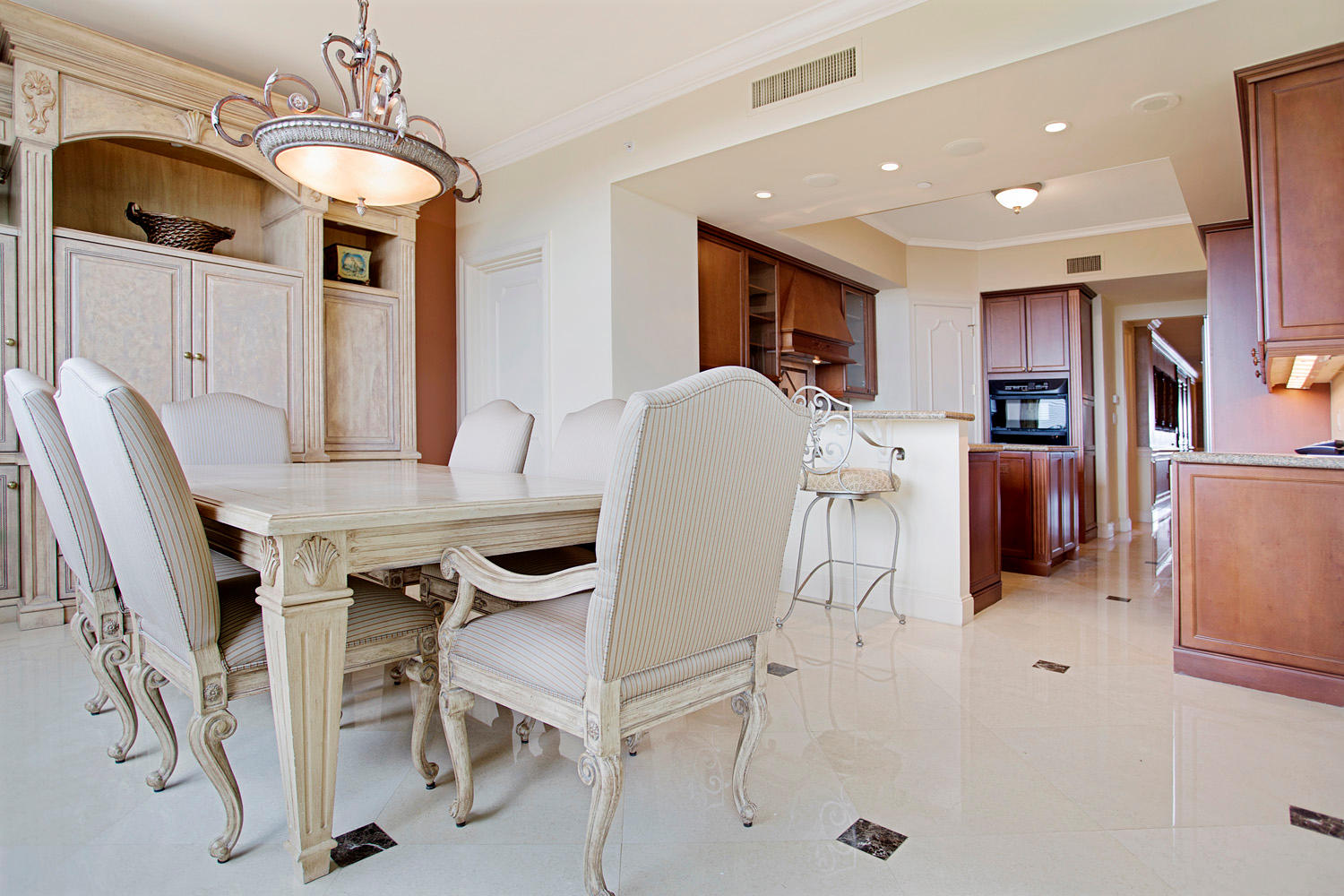 450 Southeast 5th Avenue, Unit 1101N Boca Raton, FL 33432 - Photo 8 of 26 Dining Area off Breakfast Bar