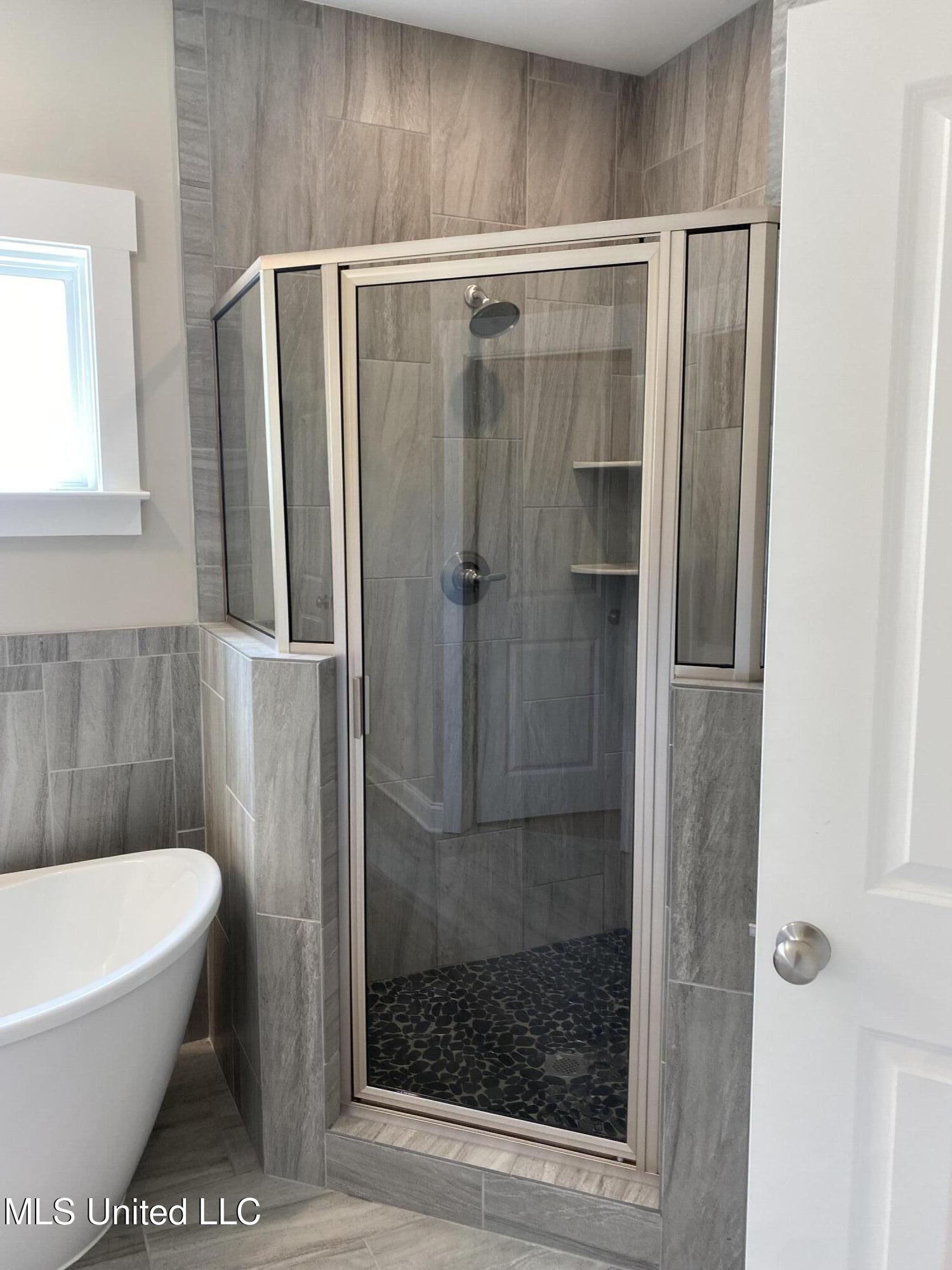 7414 Crosswinds Boulevard Hernando, MS 38632 - Photo 14 of 28 PRIMARY ENSUITE