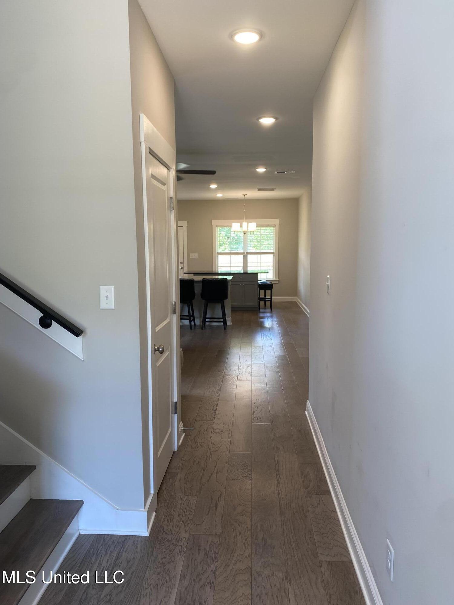 7414 Crosswinds Boulevard Hernando, MS 38632 - Photo 7 of 28 FRONT ENTRANCE