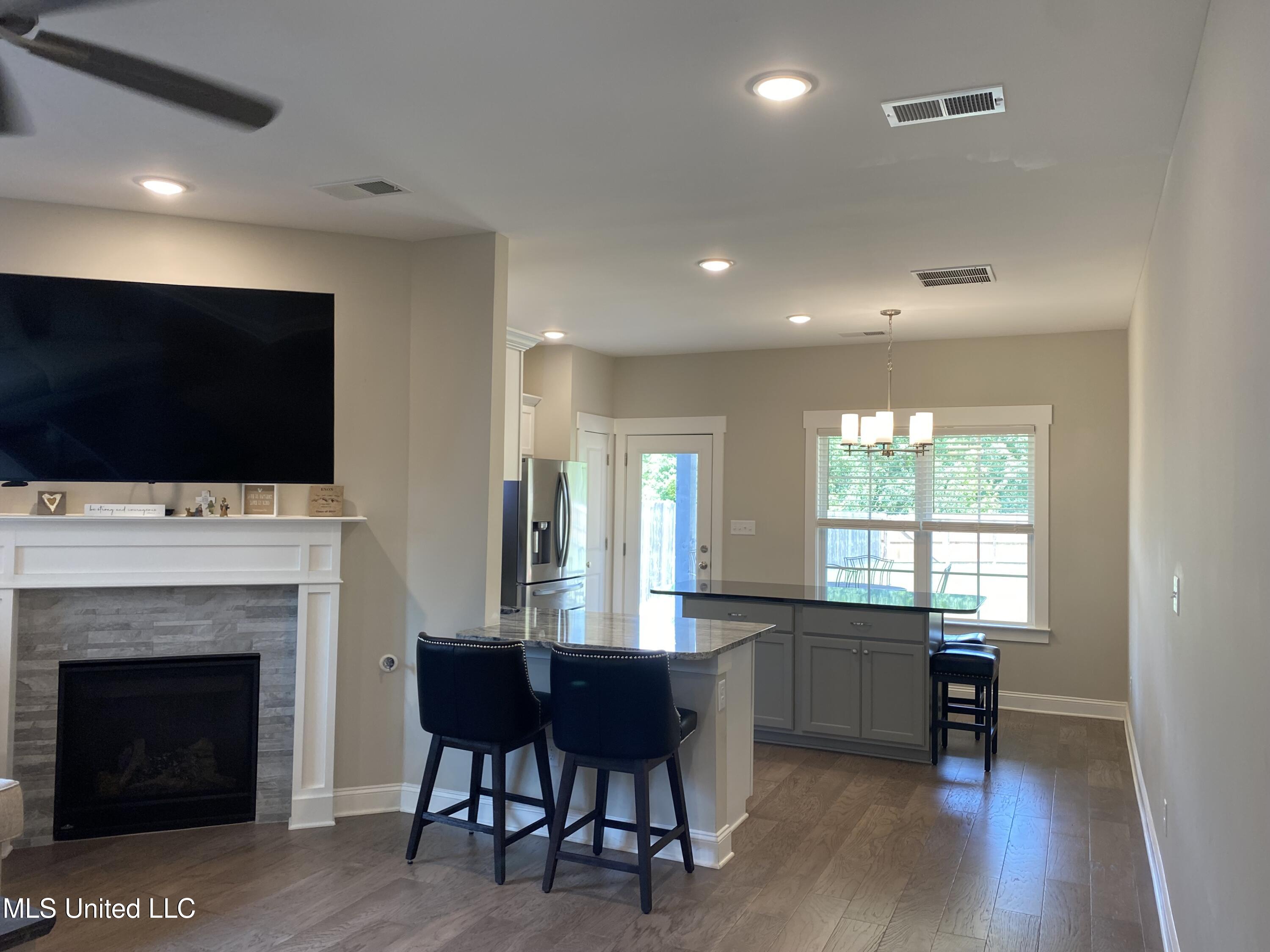 7414 Crosswinds Boulevard Hernando, MS 38632 - Photo 8 of 28 GREAT ROOM