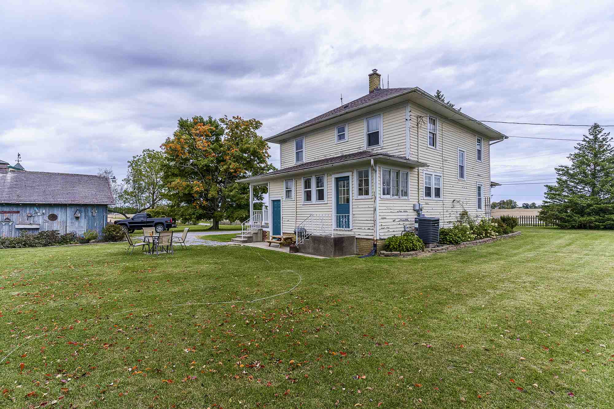 5624 Maples Road Fort Wayne, IN 46816 - Photo 8 of 36