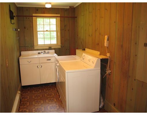 40 Seawood Park Road New Harbor, ME 04554 - Photo 8 of 25 Other. Laundry Room