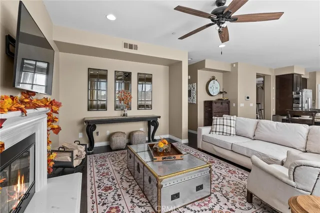 $999,999 | 5381 Campania Way, Fontana, CA 92336