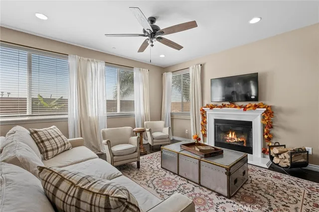 $999,999 | 5381 Campania Way, Fontana, CA 92336