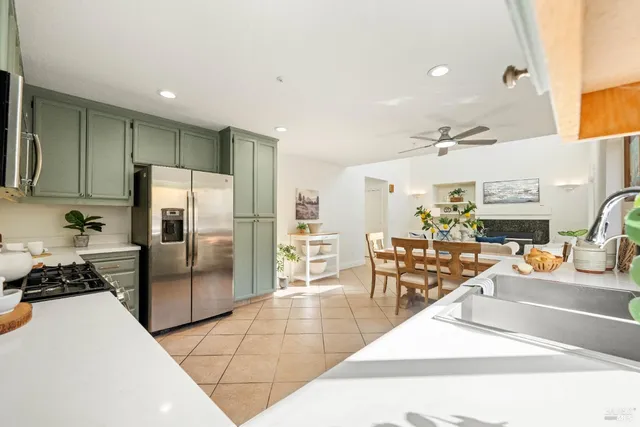 $724,900 | 129 Trent Drive, Napa, CA 94558