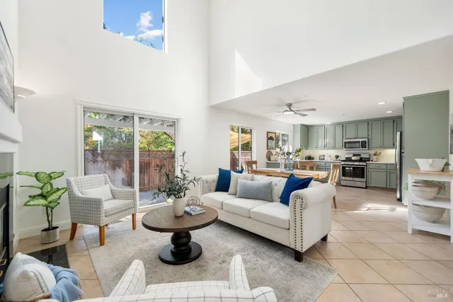 $724,900 | 129 Trent Drive, Napa, CA 94558