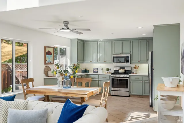 $724,900 | 129 Trent Drive, Napa, CA 94558