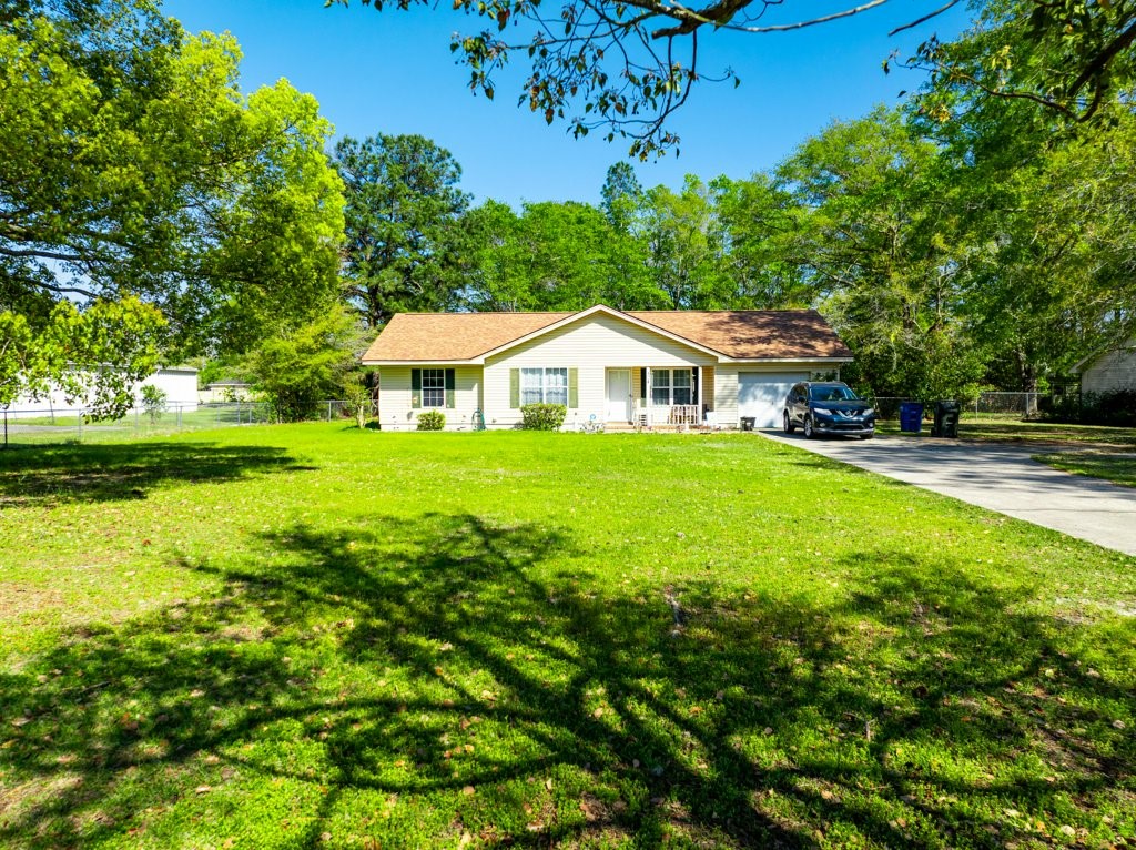 2218 Riverside Avenue Waycross, GA 31501 - Photo 2 of 33