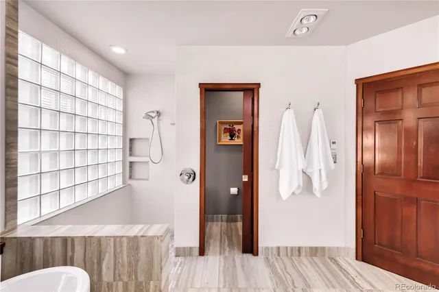 a view of an entryway