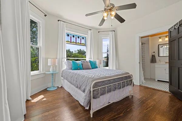 $2,350 | 224 Loring Street, Stonewall, TX 78671