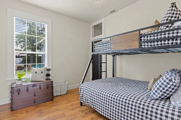 $2,350 | 224 Loring Street, Stonewall, TX 78671