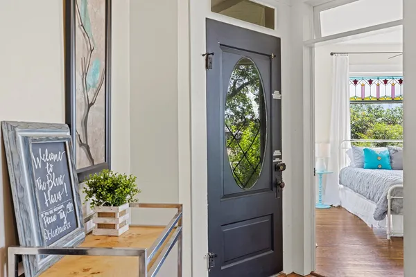 $2,350 | 224 Loring Street, Stonewall, TX 78671