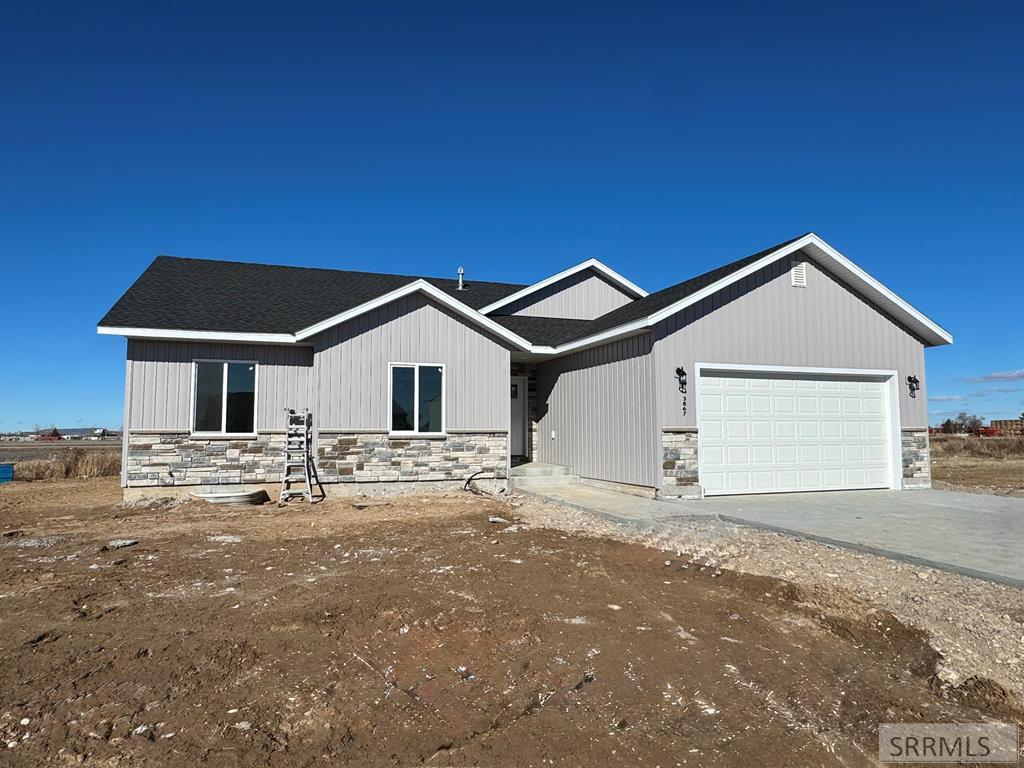 3867 Walnut Way Rigby, ID 83442 - Photo 1 of 11 Main View