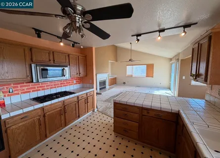 $550,000 | 418 Highland Court, Concord, CA 94520