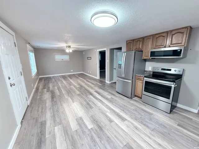 $200,000 | 13555 Illinois Street, Grabill, IN 46741