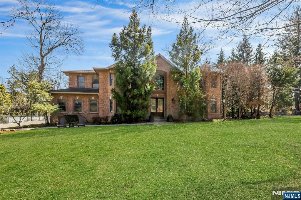 180 Chestnut Street Demarest, NJ 07627 - Photo 1 of 42