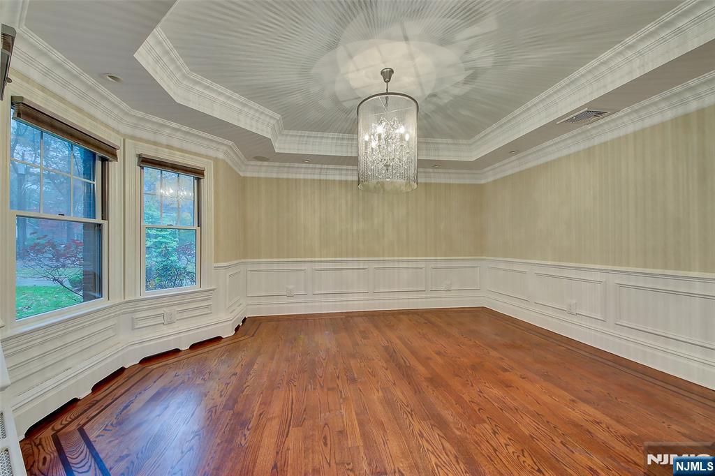 180 Chestnut Street Demarest, NJ 07627 - Photo 14 of 42