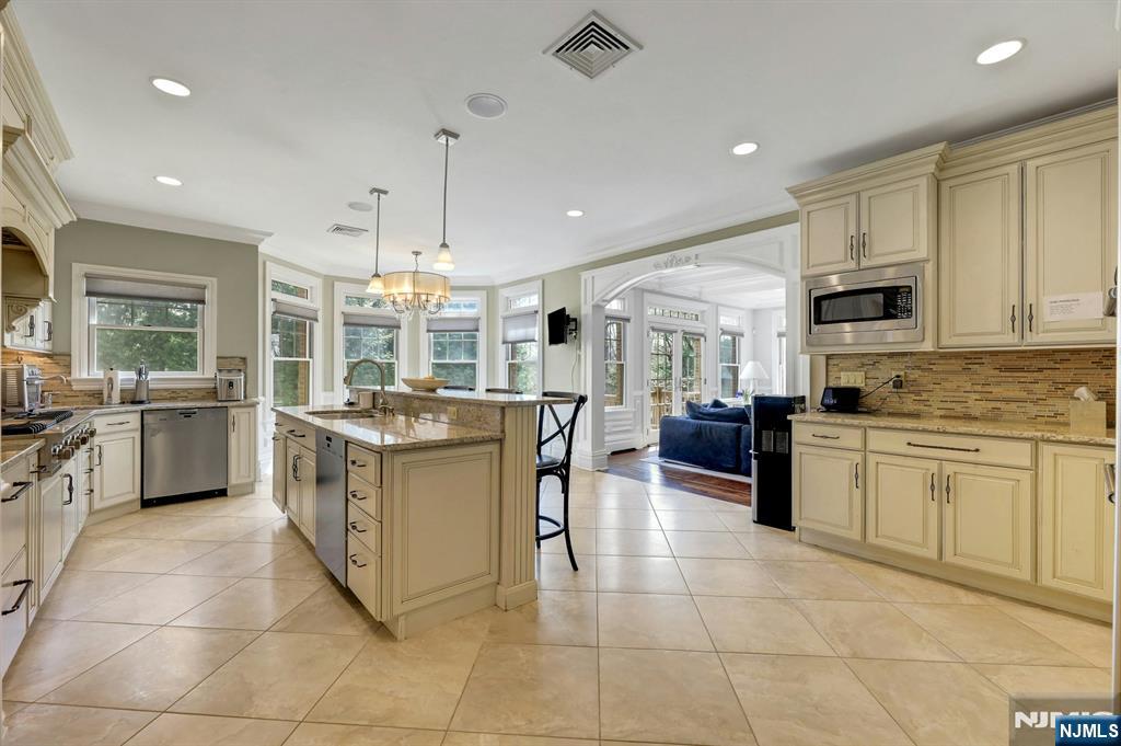 180 Chestnut Street Demarest, NJ 07627 - Photo 21 of 42