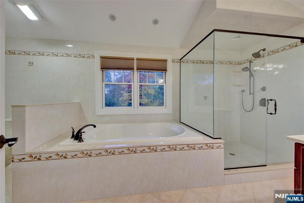 180 Chestnut Street Demarest, NJ 07627 - Photo 25 of 42