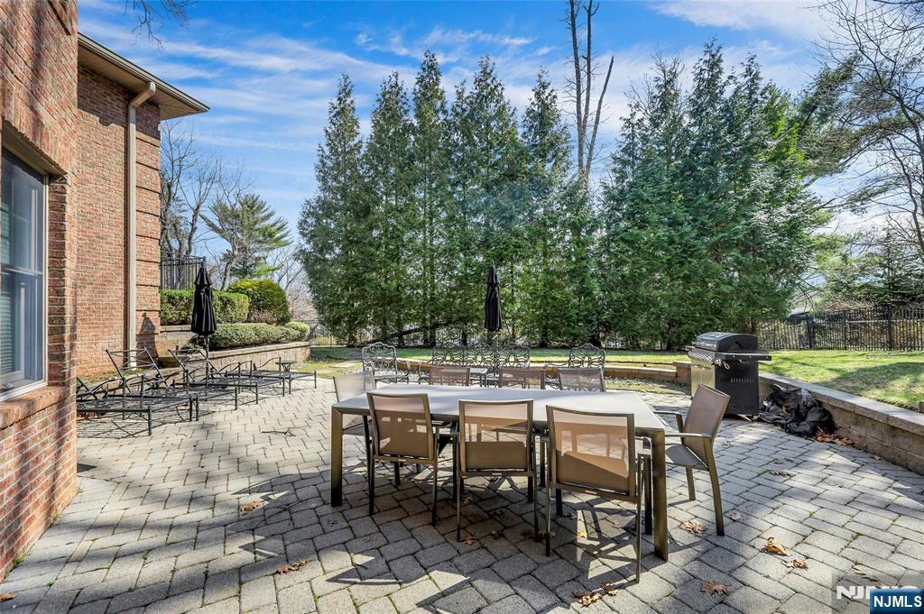 180 Chestnut Street Demarest, NJ 07627 - Photo 38 of 42