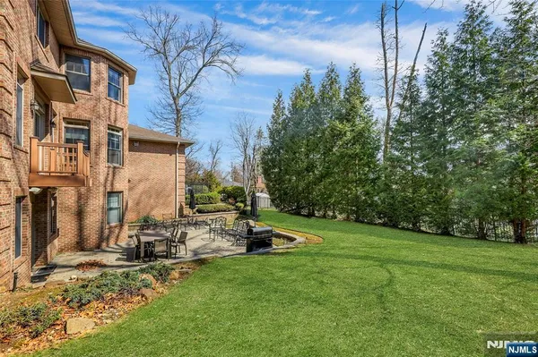 $2,628,000 | 180 Chestnut Street, Demarest, NJ 07627