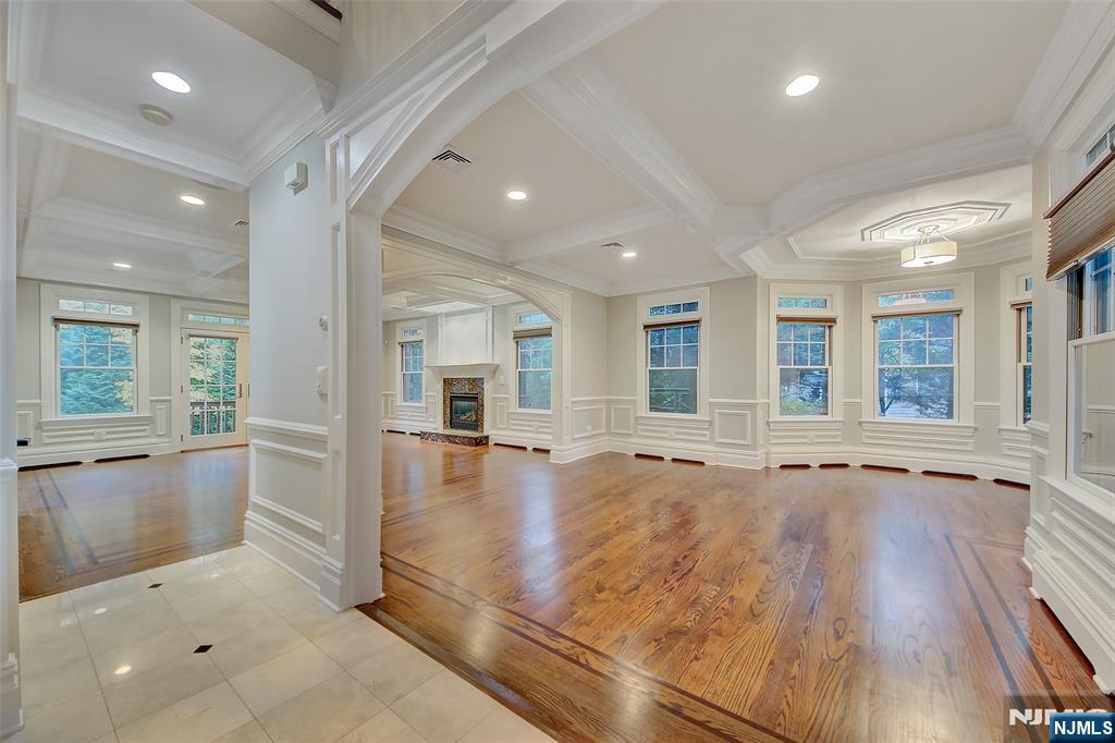 180 Chestnut Street Demarest, NJ 07627 - Photo 9 of 42