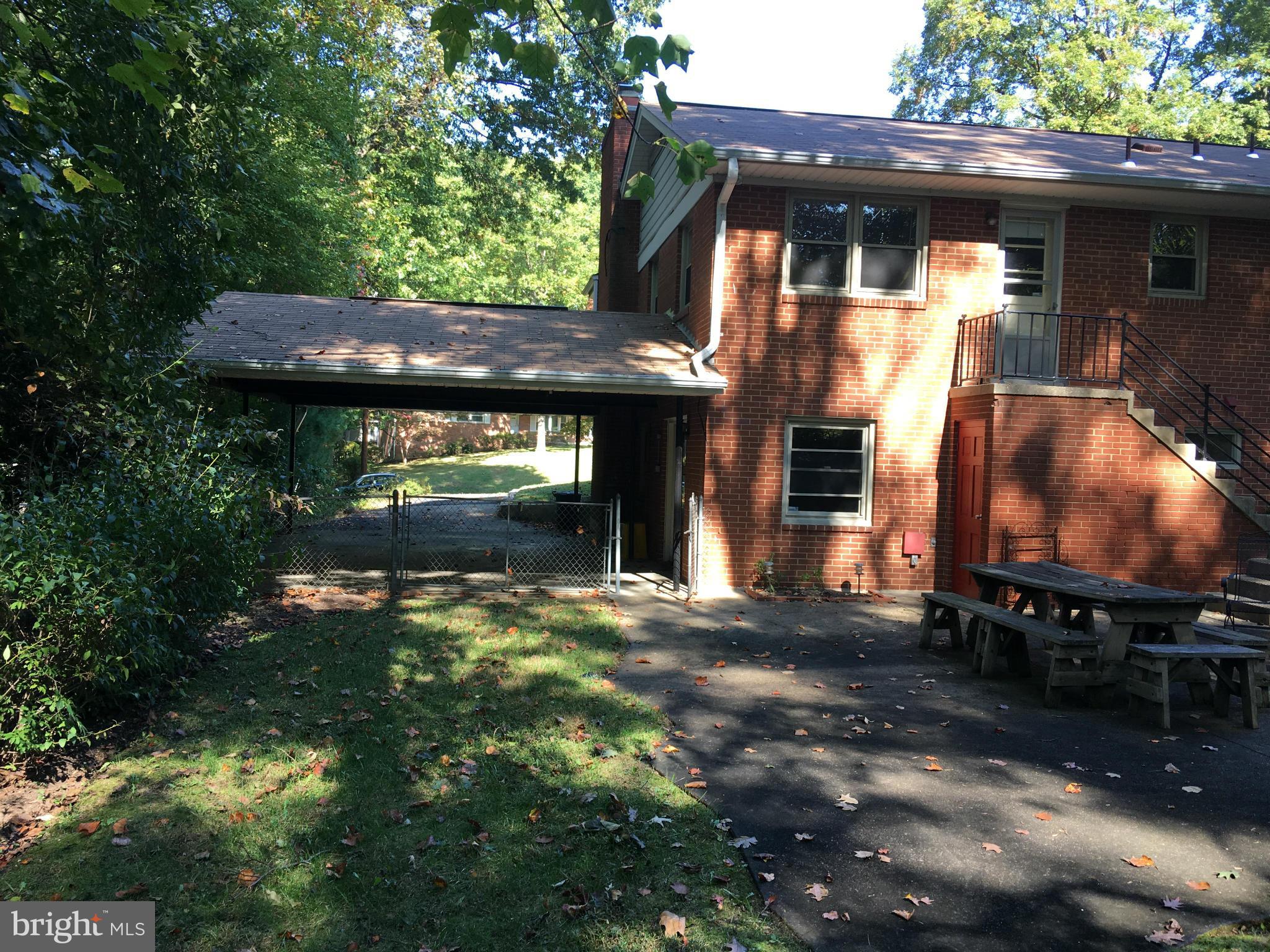 Exterior (Rear)