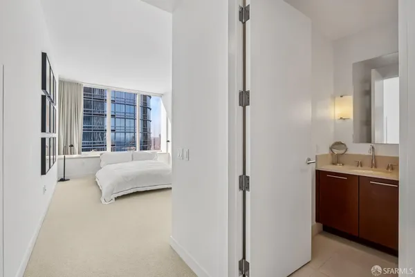 $2,995,000 | 301 Mission Street, Unit 52D, San Francisco, CA 94105