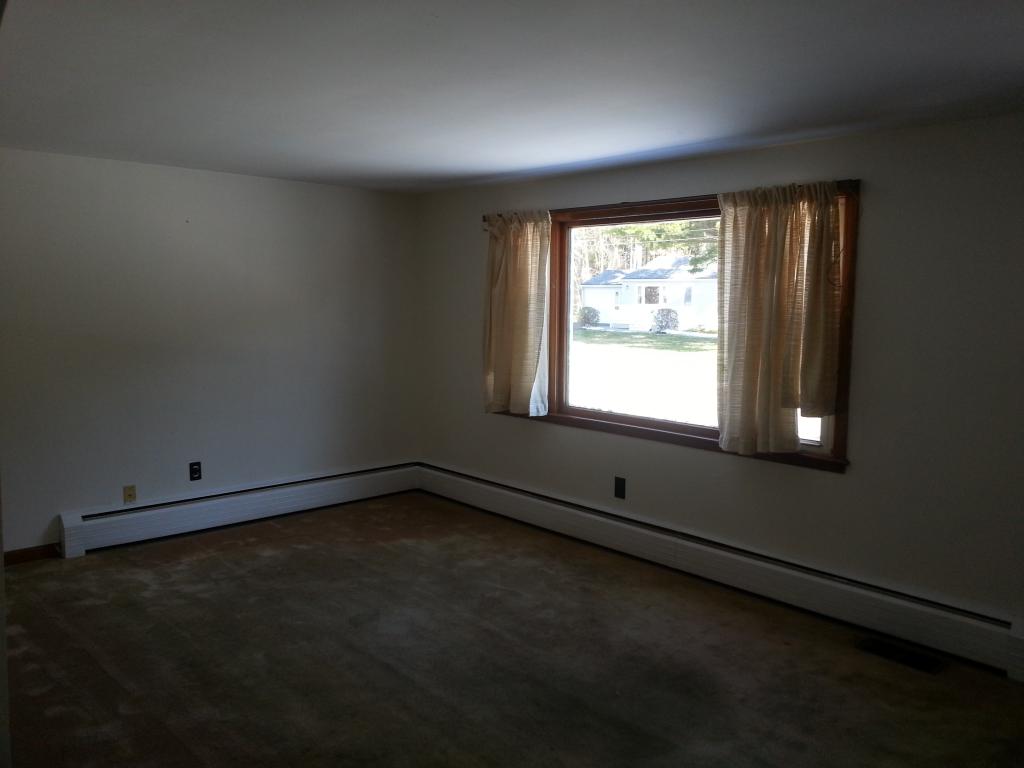 16 Strafford Road Dover, NH 03820 - Photo 13 of 28