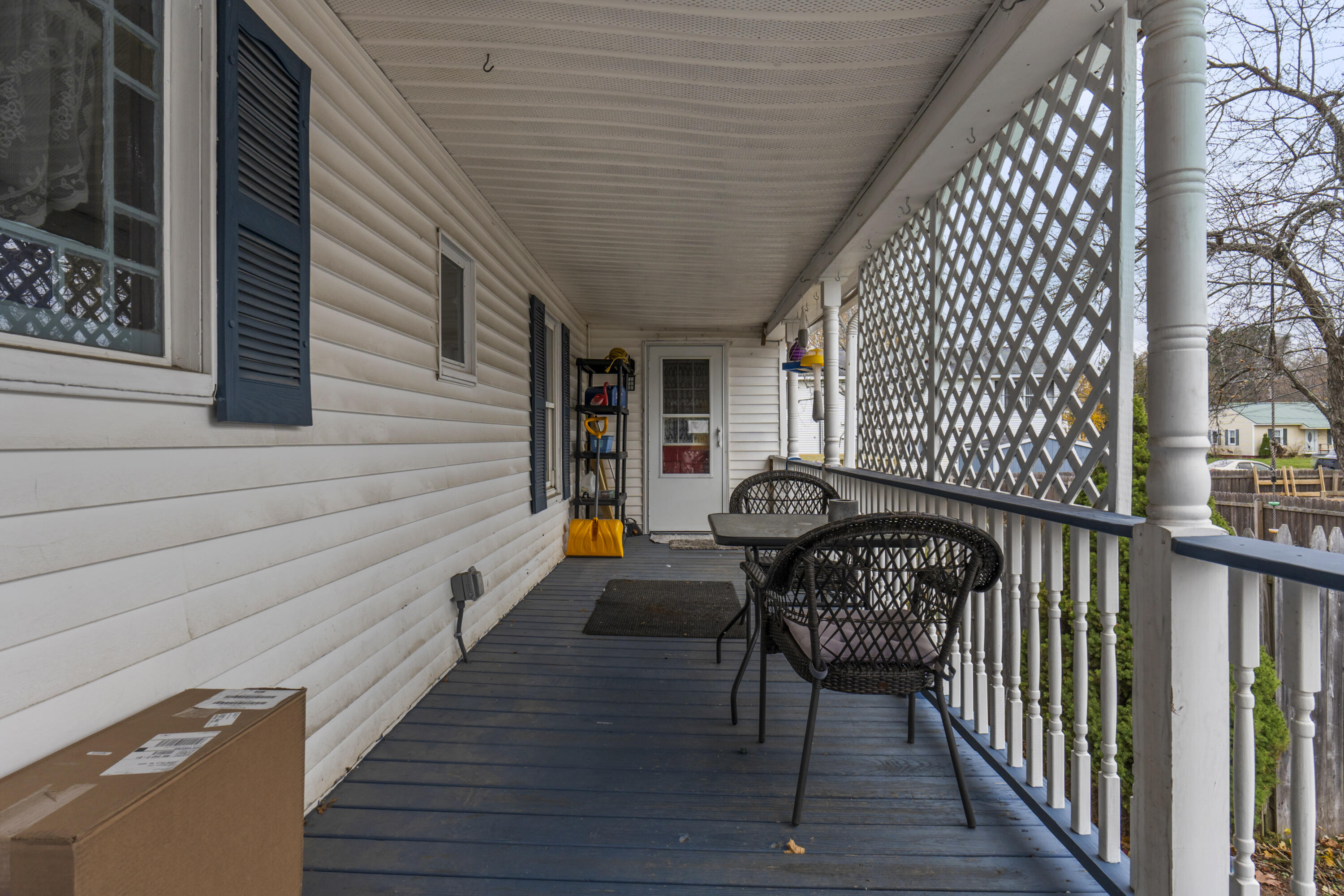 13 Middle Street Lisbon, ME 04252 - Photo 5 of 65 13 Middle St_124