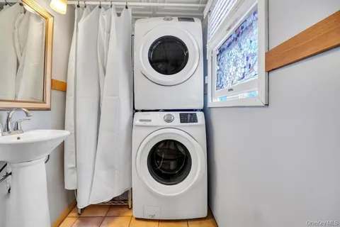 $439,990 | 80 Parkway Boulevard, Ronkonkoma, NY 11779