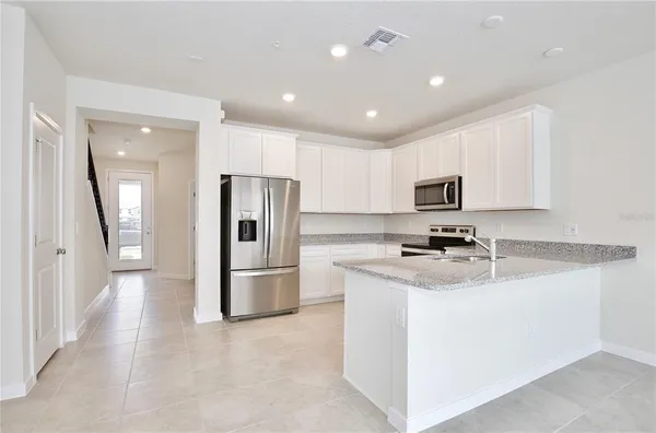 $2,595 | 5586 Pineland Run, Orlando, FL 32829